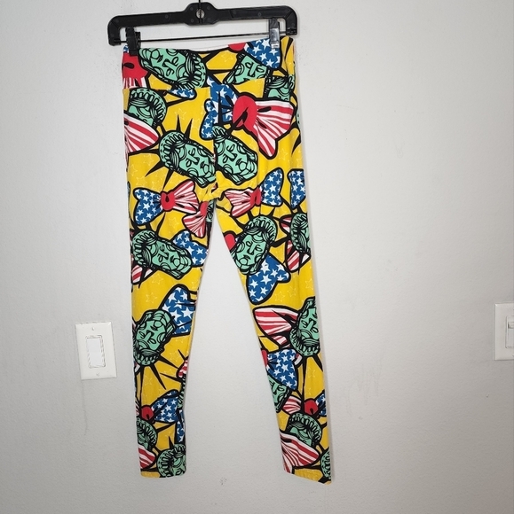 Lularoe statue of liberty, American flag leggings. - Picture 5 of 12
